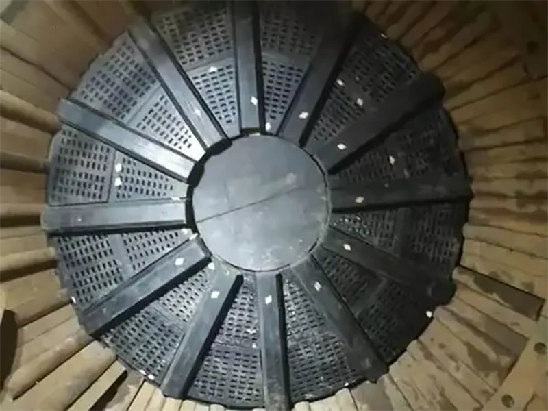 Rubber lined ball mill