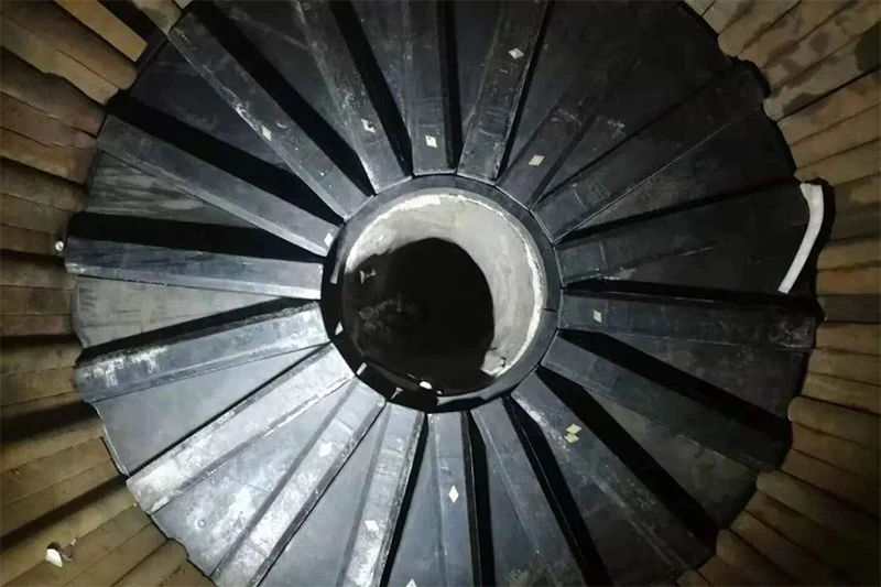 Rubber lined ball mill