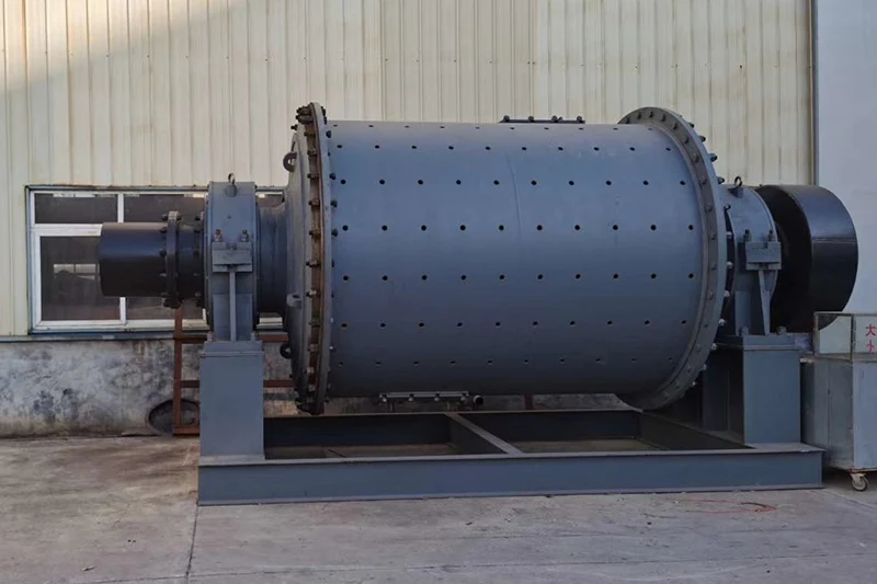 Overflow ball mill