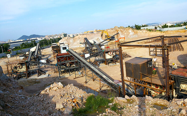 Guangdong granite annual production of 5 million tons of seven mobile crushing stations